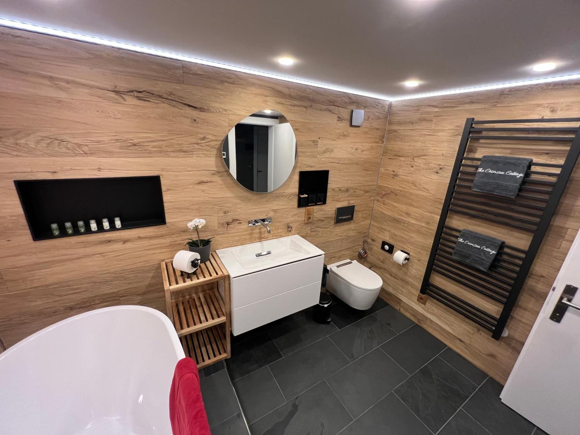 Crimson Cottage Apartments Dornbirn Eksteriør billede